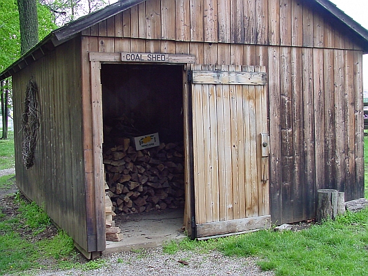 collins_school-woodshed
